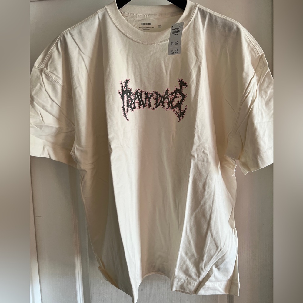 Hollister heavyweight Cream Graphic T-Shirt size XXL